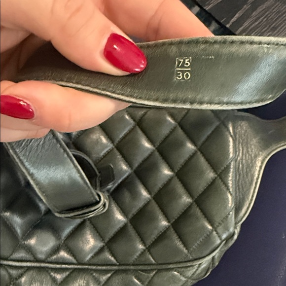 CHANEL Quilted Green Belt Bag (1990s) - Picture 7 of 8